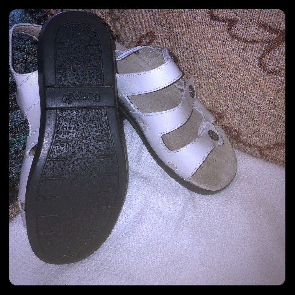 Propet white sandal